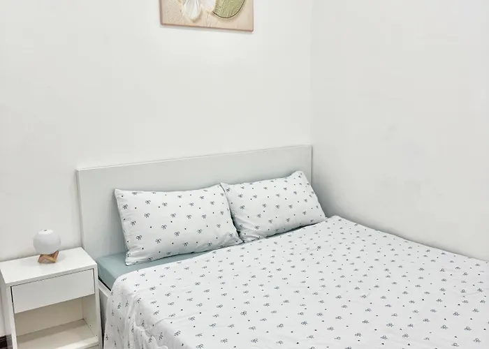 Diamond - Ho 2 Phong Ngu Ngam Toan Canh Apartment *